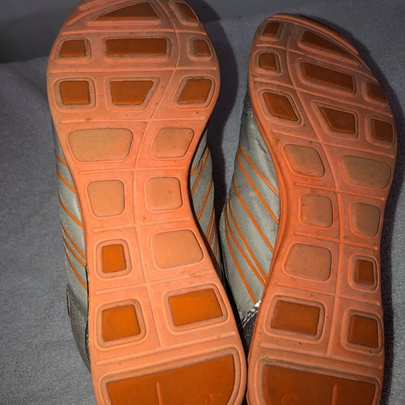 Coach silver / orange sneakers Sz 7.5 - Picture 5 of 6